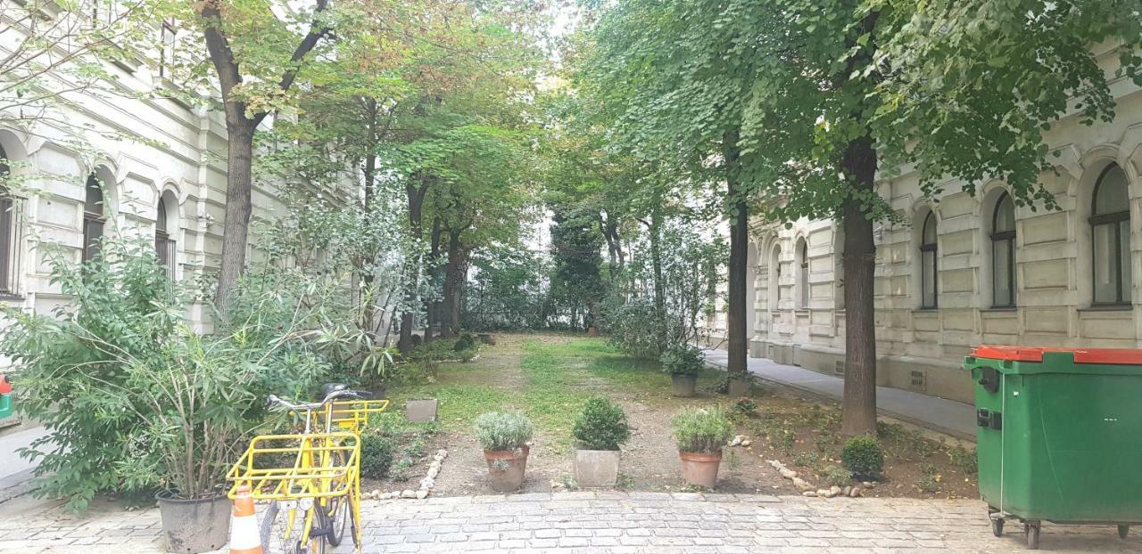 Vienna Center,private zimmer, ! Buitenkant foto